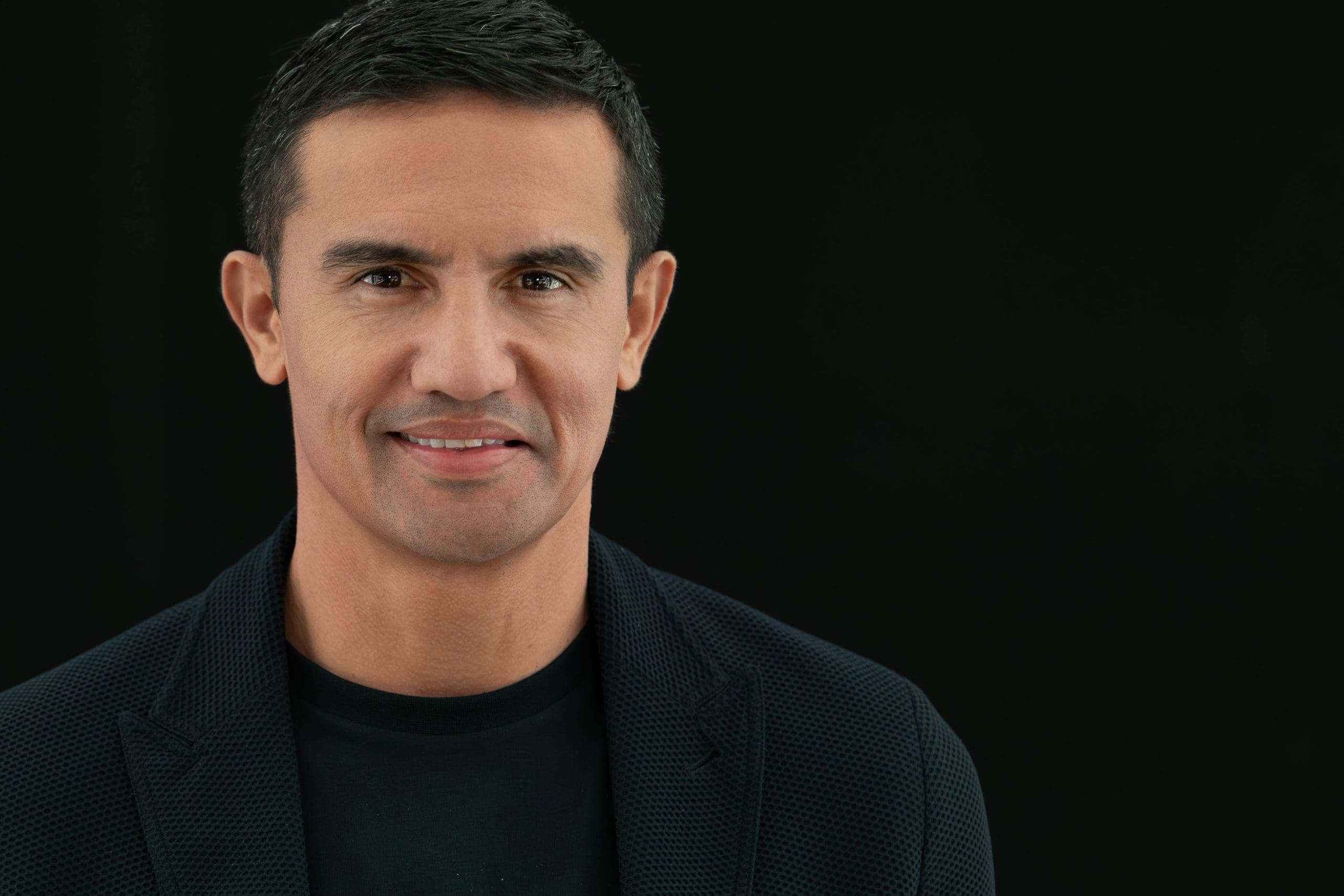 Tim Cahill headshot photograph